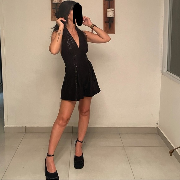 DO+BE Black Elegant Backless Romper - Picture 1 of 5